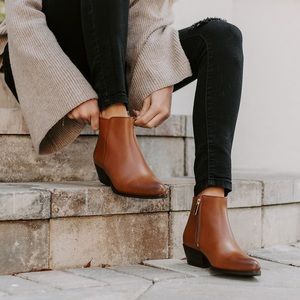 Lucky brand burklee ankle booties